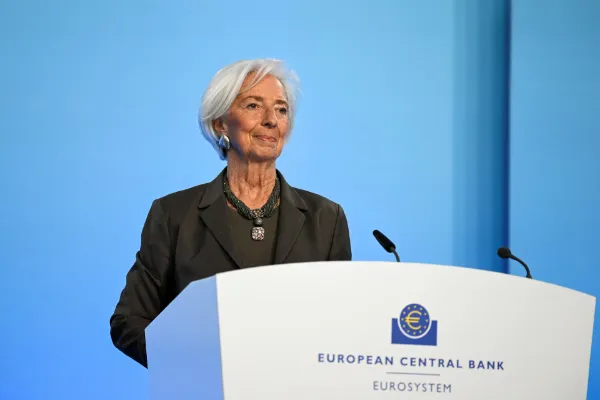 Giữ nguyên lãi suất: ECB điều hướng trong kỷ nguyên rủi ro năng lượng mới
